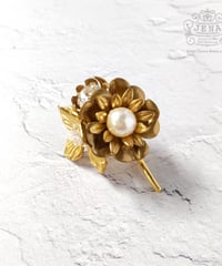 Three flowers with SWAROVSKI ポニーフック