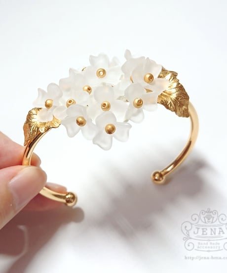 VINTAGE FLOWERS   BANGLE  【White Hydrangea】