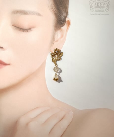 Vintage pearl  &  flowers
