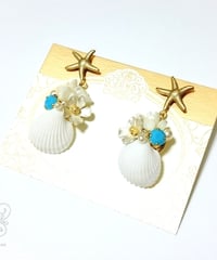 Go to the SEA! REAL SHELL 【Turquoise×white flower】イヤリング/ピアス