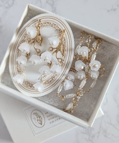 すずらんの耳飾り〚イヤリングorピアス　単品〛
