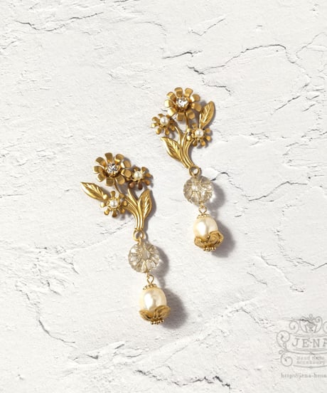 Vintage pearl  &  flowers