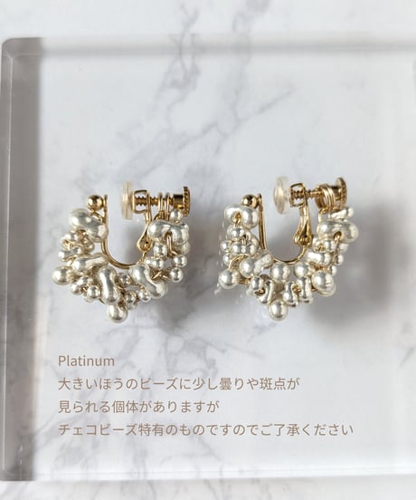 Opaque drop series 【a string of light 】イヤリング