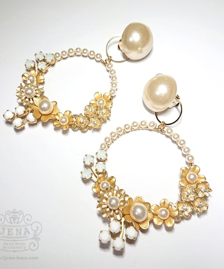 VINTAGE FLOWERS & CRYSTALS  for WEDDING 【HOOP EARRINGS】