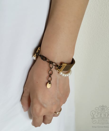 Vintage  meshchain & SWAROVSKI pearls 【ブレスレット】