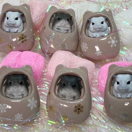 《RC》✖︎《カプリス》チラ壺コロコロブローチ（壺色：ベージュ）✳︎