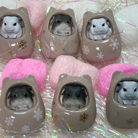 《RC》✖︎《カプリス》チラ壺コロコロブローチ（壺色：ベージュ）✳︎