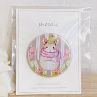 《shocoly》マフラーチンチラ缶バッチ