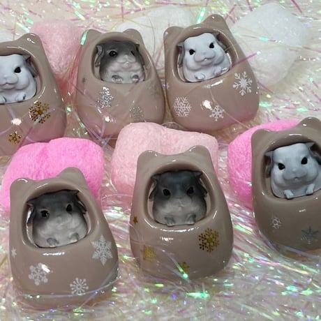 《RC》✖︎《カプリス》チラ壺コロコロブローチ（壺色：ベージュ）✳︎