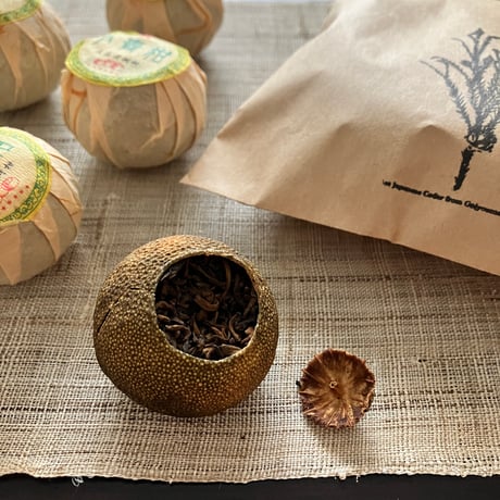 ３年熟成の宮廷茶・小青柑茶（6個入）
