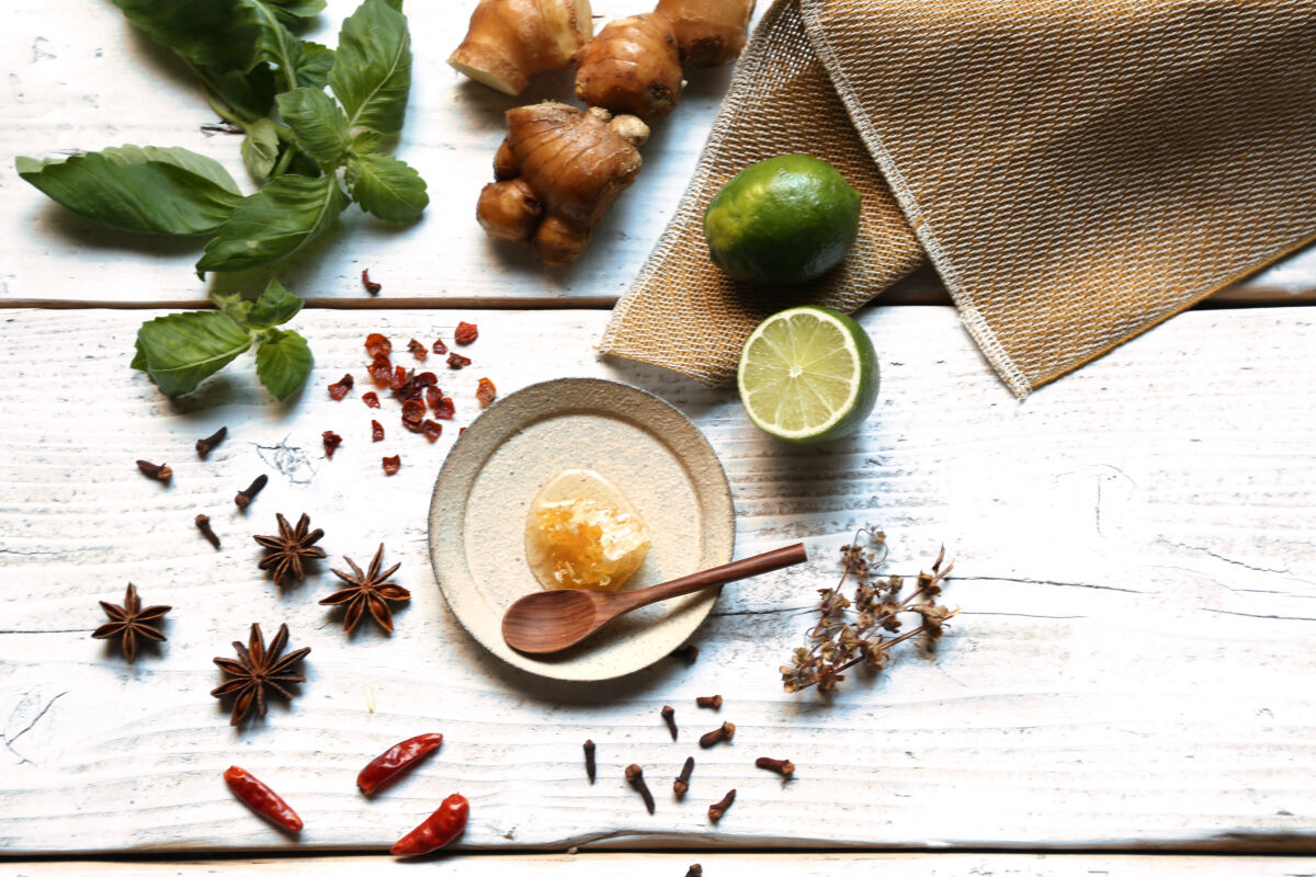 自然の恵み 11年の時を経て 300ml 満月のエキゾチックジンジャエールシロップ（380g・小瓶