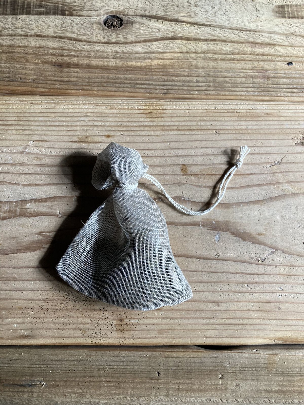 ずっと使える。和歌山の麻の茶袋 | 伝統茶{tabel}