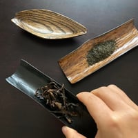島根・山田哲也さんの漆塗りの茶則／茶荷