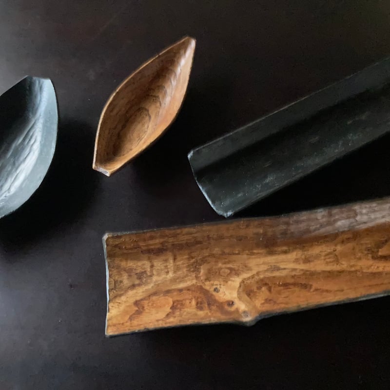 島根・山田哲也さんの漆塗りの茶則／茶荷 | 伝統茶{tabel}