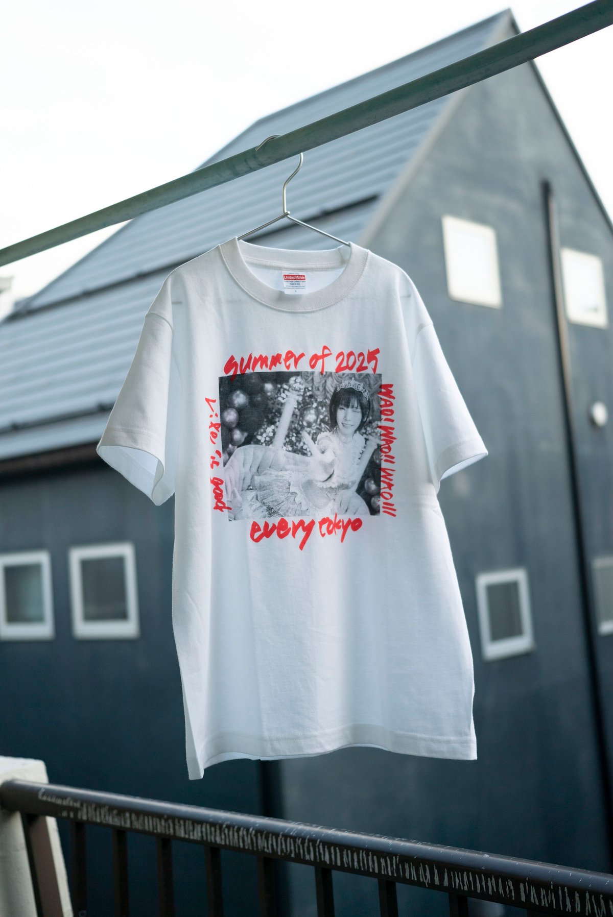 えなこ×everytokyoコラボ WAO!!フォトT-shirts | everytokyo