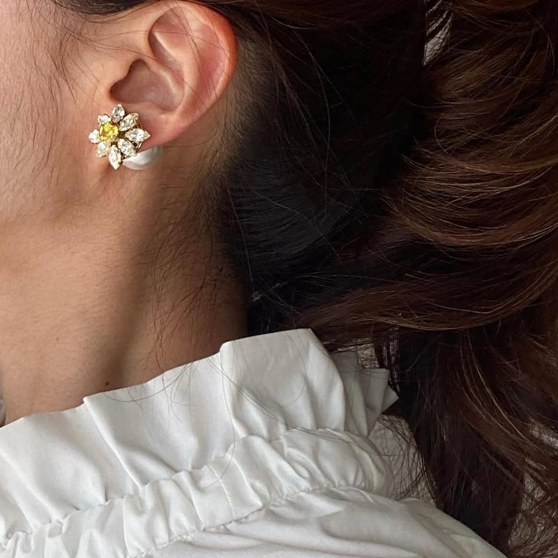 Blooming DAISY イヤリング casaceleste 【公式通販】