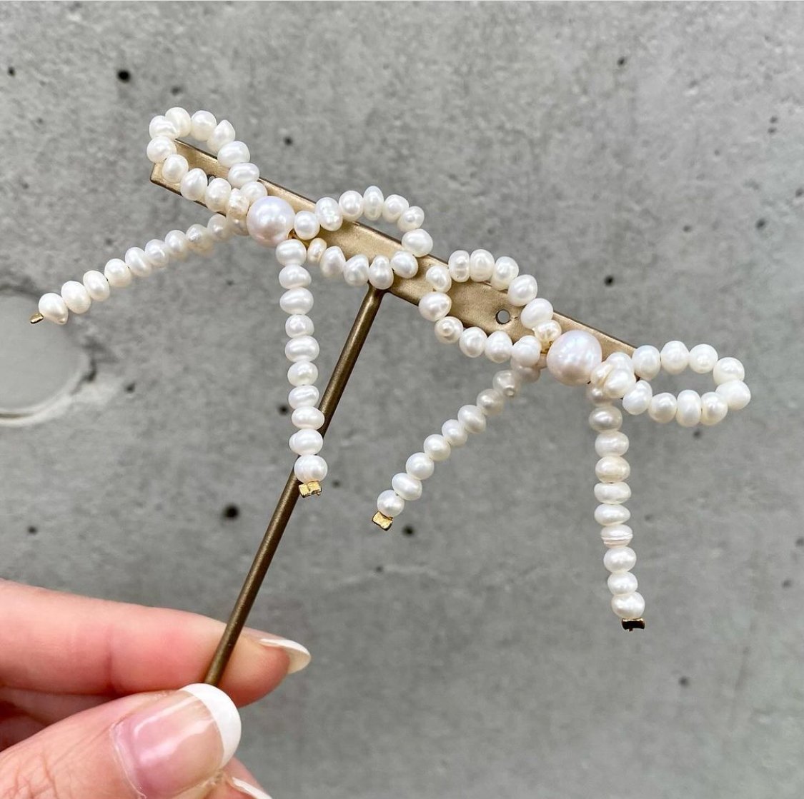 Luxe Pearl Ribbon イヤリング／ピアス | casaceleste