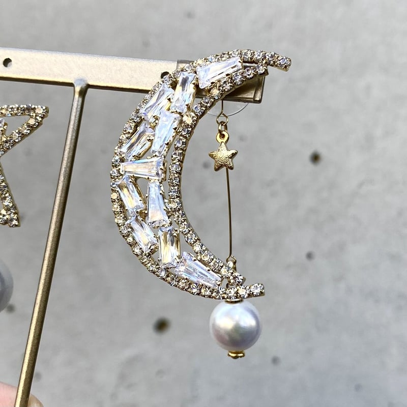 2WAY】Star&Moon イヤリング／ピアス／ピンブローチ | casaceleste