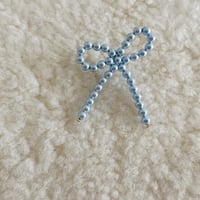Pearly* sky blue