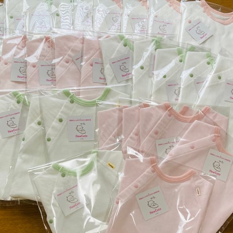 HowCute®︎点滴用肌着M 帽子セット(新生児サイズ）