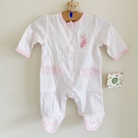 〈新生児サイズ〉バレエシューズ柄ベビーオール&帽子セット