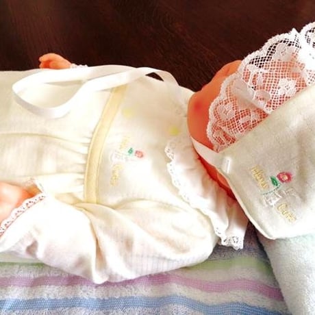 ＜レビューいただきました！＞NICUご退院ドレス6点セット ベビーイエロー　ガウン付き