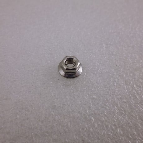 20個セット  M4座付きナット SUS304  ( DX ANTENNA DELTAX 430MHz 15ele エレメント固定用に最適  ) ( ZHW-549 )