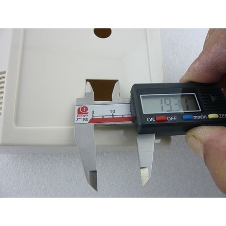 178×135×60mm 斜めプラスチックケース  ( ZHW-436 )