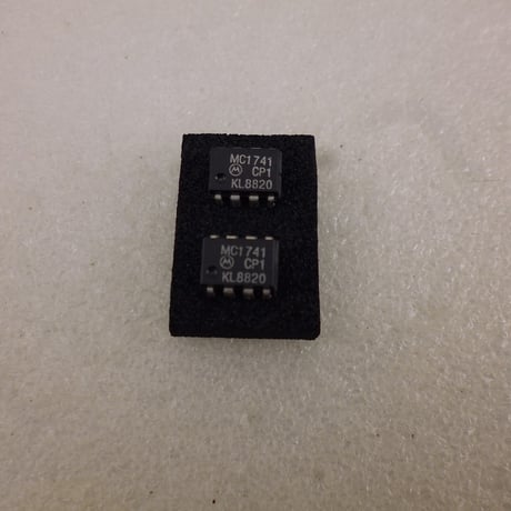 2個セット MOTOROLA OP AMP MC1741CP1  ( ZHW-ETC-727)