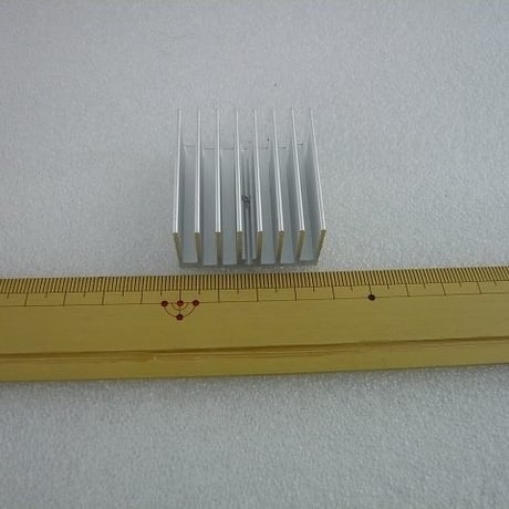 放熱板 ヒートシンク  38(L)×40(W)×20(H) ( ZHW-093 )
