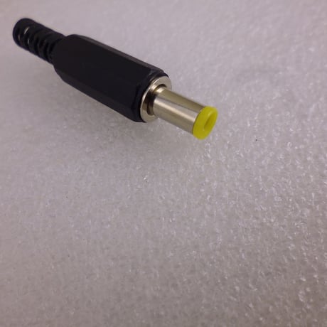 特殊 DC PLUG 外径5mm 内径3mm PIN TYPE  ( ZHW-947 )