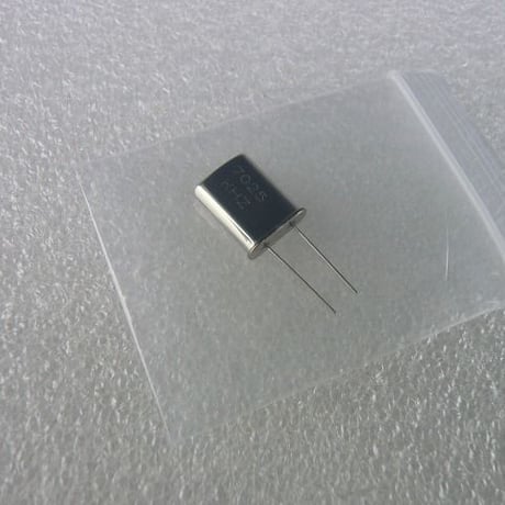 7025KHz HC-49U Type 水晶振動子   ( ZHW-HAM-037 )
