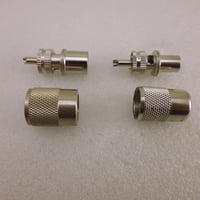 見た目は同じような M型コネクタとUHF型コネクタの違い
