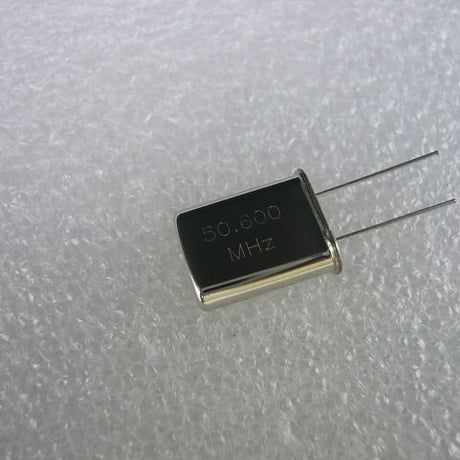 50.600MHz HC-49U Type 水晶振動子   ( ZHW-HAM-028 )