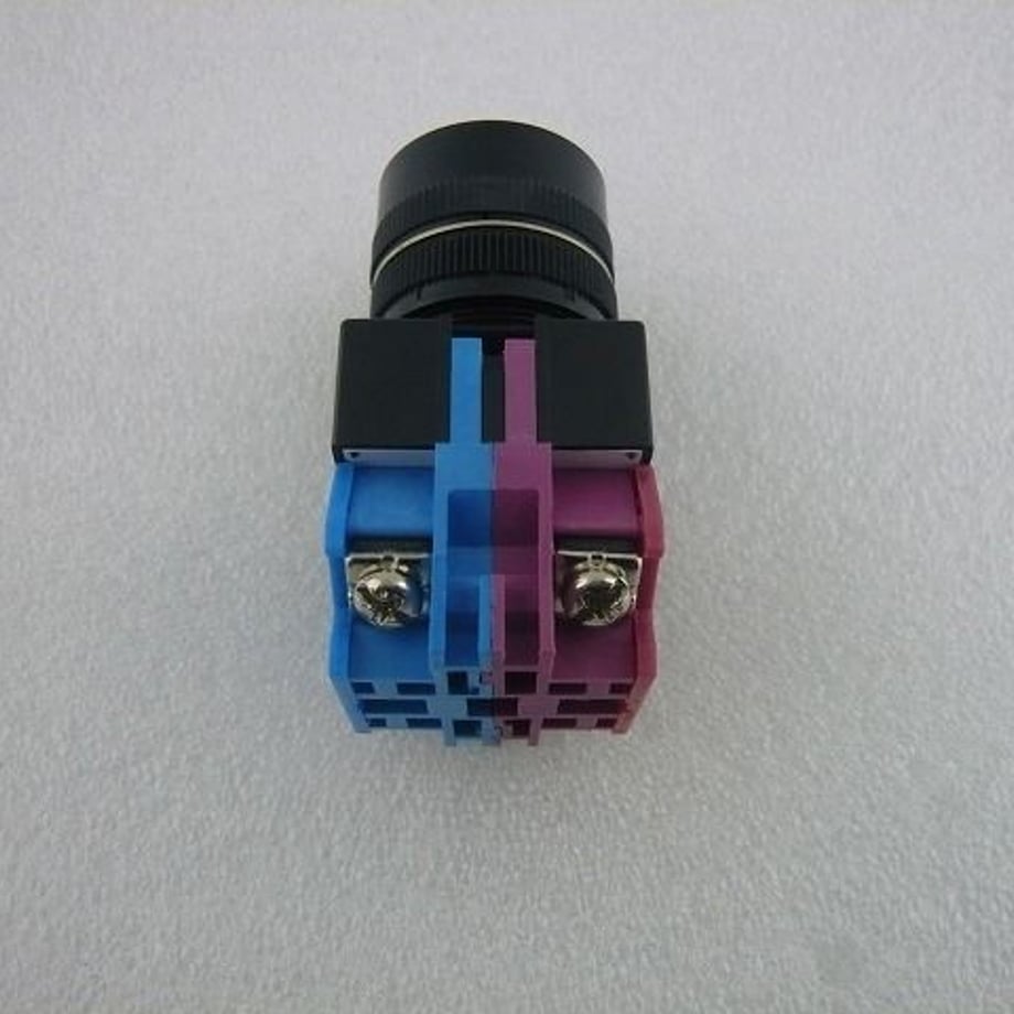 5ce875cc0376c61af1e4ee1c