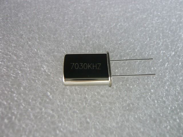 振動子 7030KHz HC-49U Type 水晶振動子 ( ZHW-HAM-017 ) | 高品