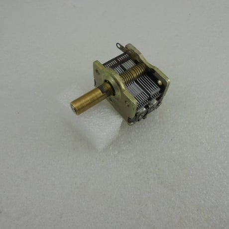 2連   エアーバリコン JUNK 170pF×1 / 75pF×1 ( ZHW-ETC-840 )
