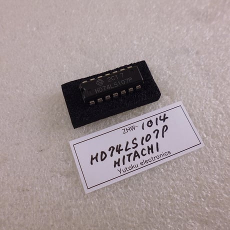 TTL IC HD74LS107P  HITACHI ( ZHW-1014 )
