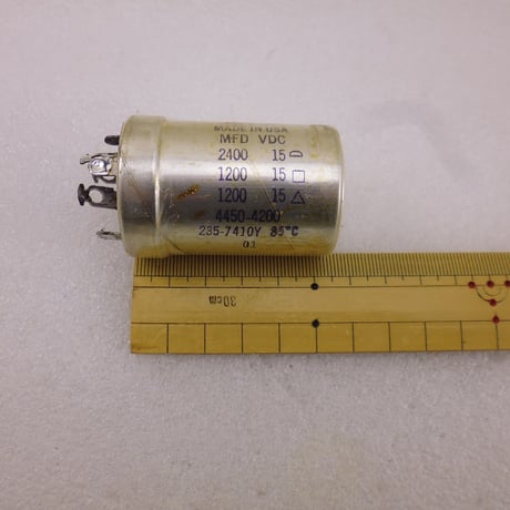 4個セットブロック電解コンデンサ JUNK  ( ZHW-ETC-568 )