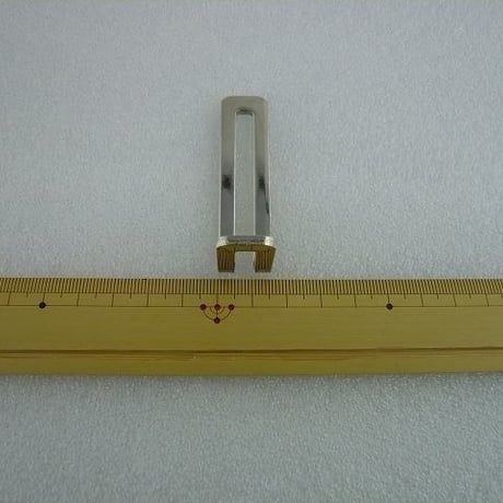 L型金具  ( ZHW-131 )