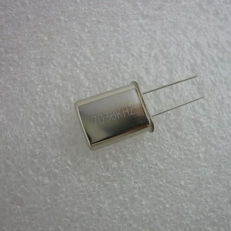 7030KHz HC-49U Type 水晶振動子  ( ZHW-HAM-017 )