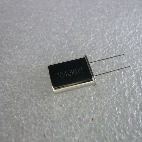 7040KHz HC-49U Type 水晶振動子  ( ZHW-HAM-019 )