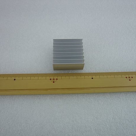放熱板 ヒートシンク  38(L)×40(W)×20(H) ( ZHW-093 )