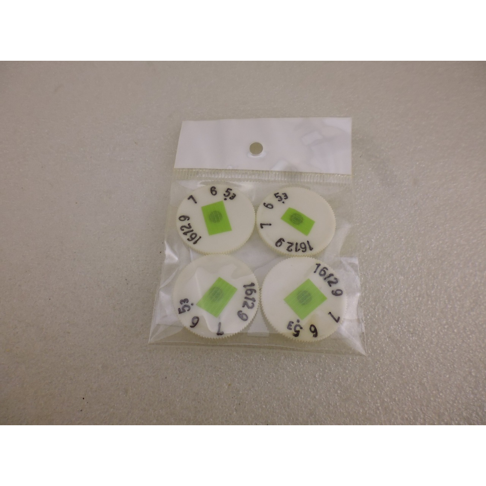 4個セットAM用 PVC DIALつまみ 色：白 JUNK 取付ネジ付 ( ZHW-ETC-