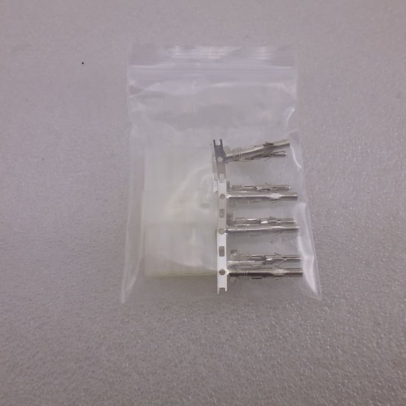 旧型 ICOM無線機用 DC POWERコネクタ 4ピンタイプ ( ZHW-500 ) |