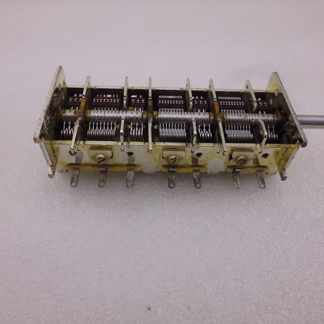 長期保管品未使用 エアーバリコン 230pF×2 / 100pF×1 / 25pF×4 (ZHW-ETC-462)