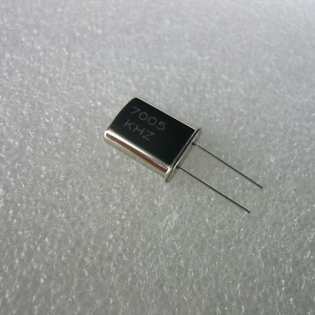 7005KHz HC-49U Type 水晶振動子   ( ZHW-HAM-036 )