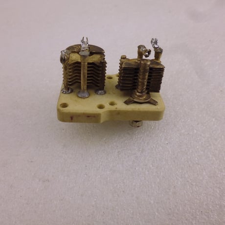 1unit 2個 中古品 エアーバリコン 40pF ( ZHW-ETC-757 )