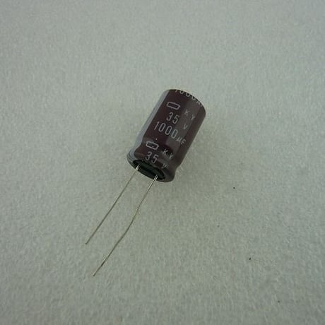 1000μF / 35V 立形電解コンデンサ 日本ケミコン製  ( ZHW-267 )