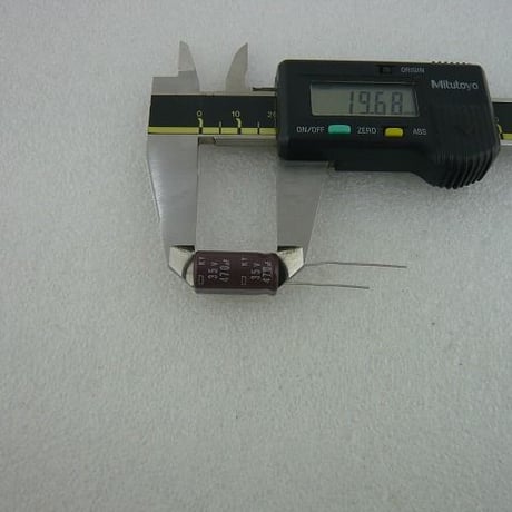 470μF / 35V 立形電解コンデンサ 日本ケミコン製 2pcs/pack  ( ZHW-268 )